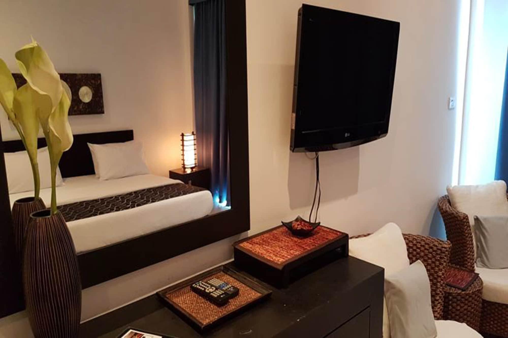 East Suites Pattaya Bagian luar foto