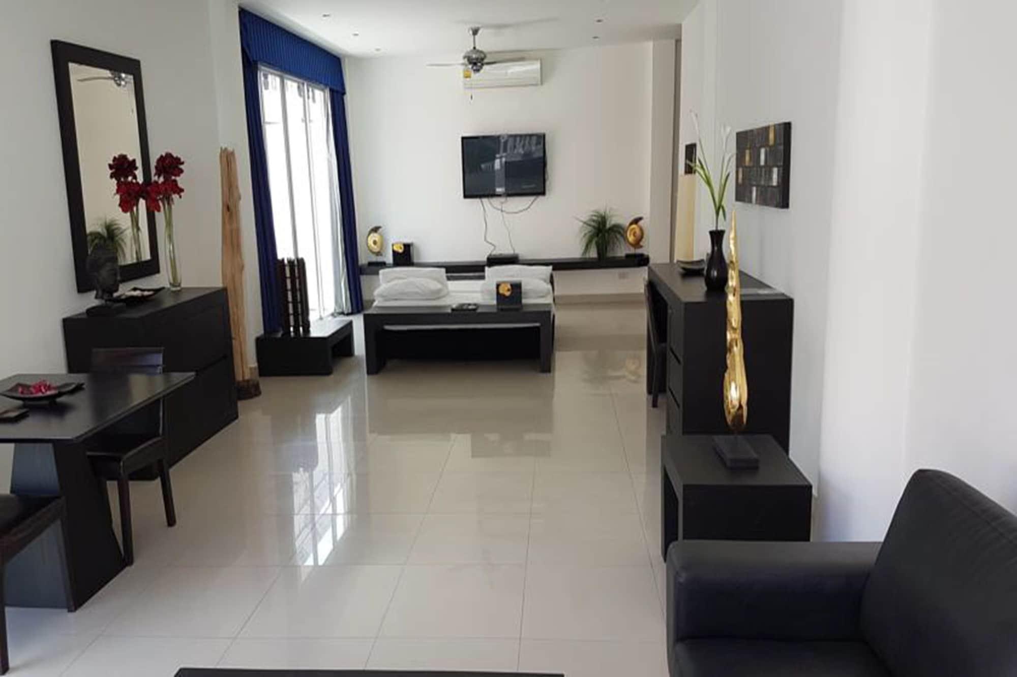 East Suites Pattaya Bagian luar foto