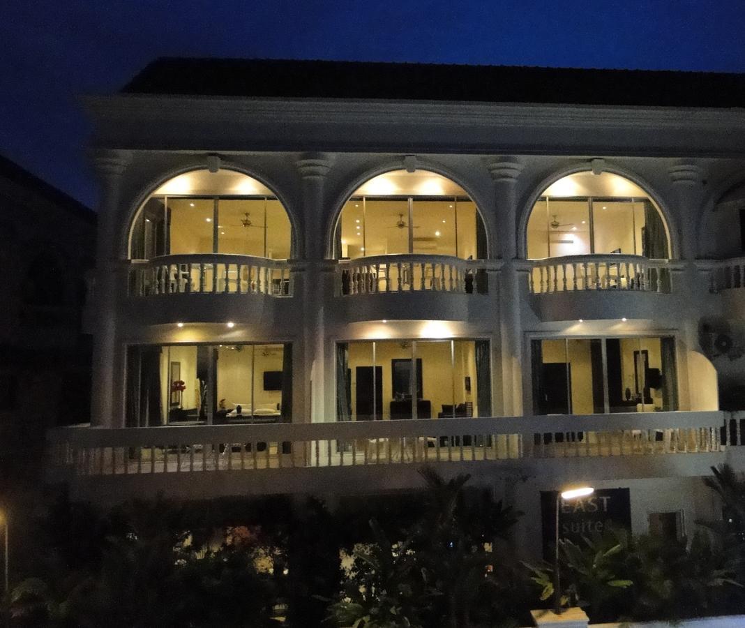 East Suites Pattaya Bagian luar foto