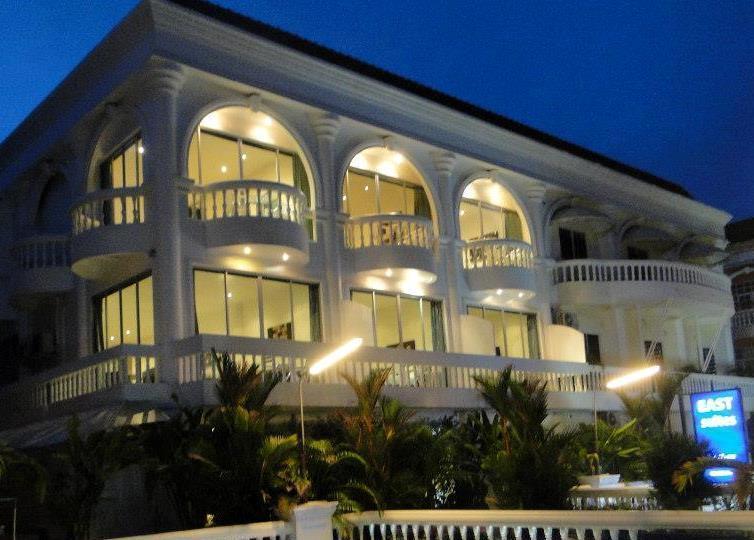 East Suites Pattaya Bagian luar foto