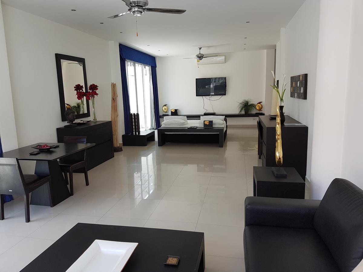 East Suites Pattaya Bagian luar foto