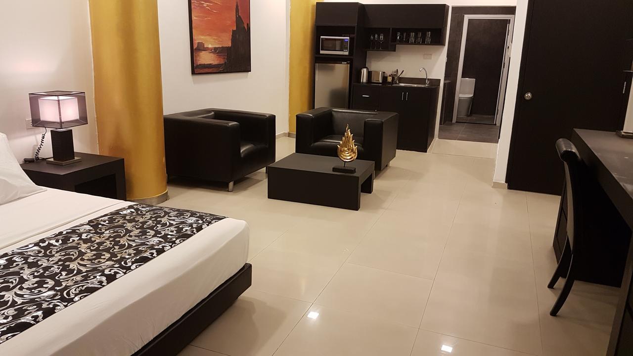 East Suites Pattaya Bagian luar foto